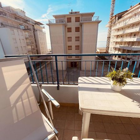 App4Rent Saturno 4 - Family Apartment, Wifi, Parking Лидо ди Йезоло Екстериор снимка
