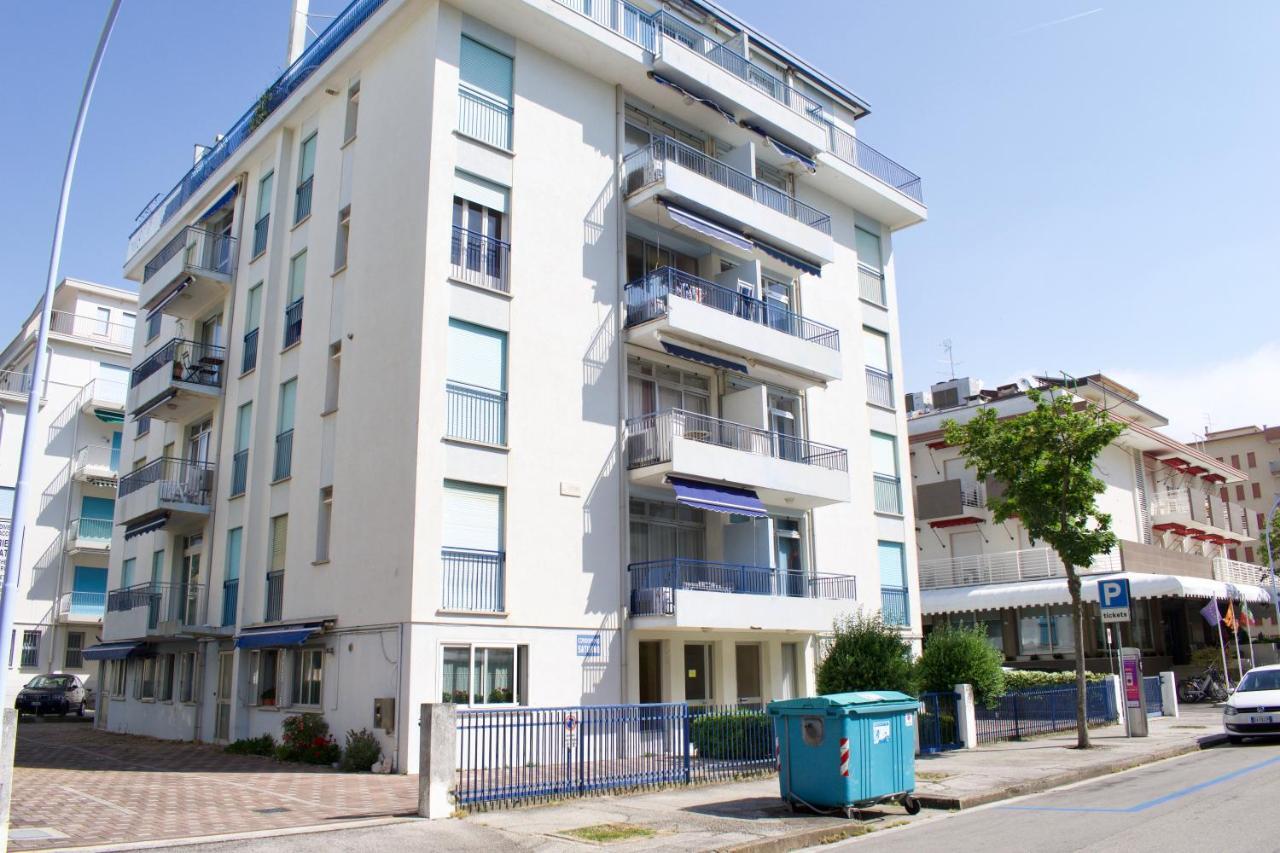 App4Rent Saturno 4 - Family Apartment, Wifi, Parking Лидо ди Йезоло Екстериор снимка
