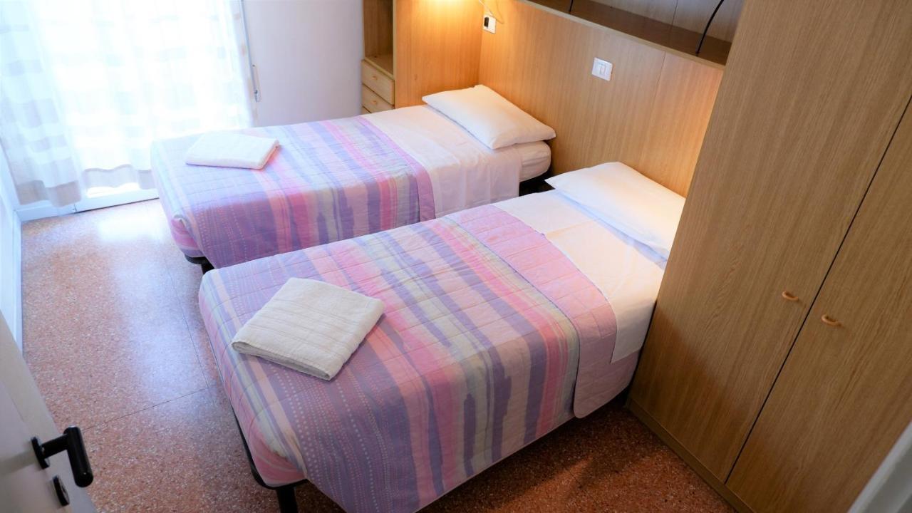 App4Rent Saturno 4 - Family Apartment, Wifi, Parking Лидо ди Йезоло Екстериор снимка