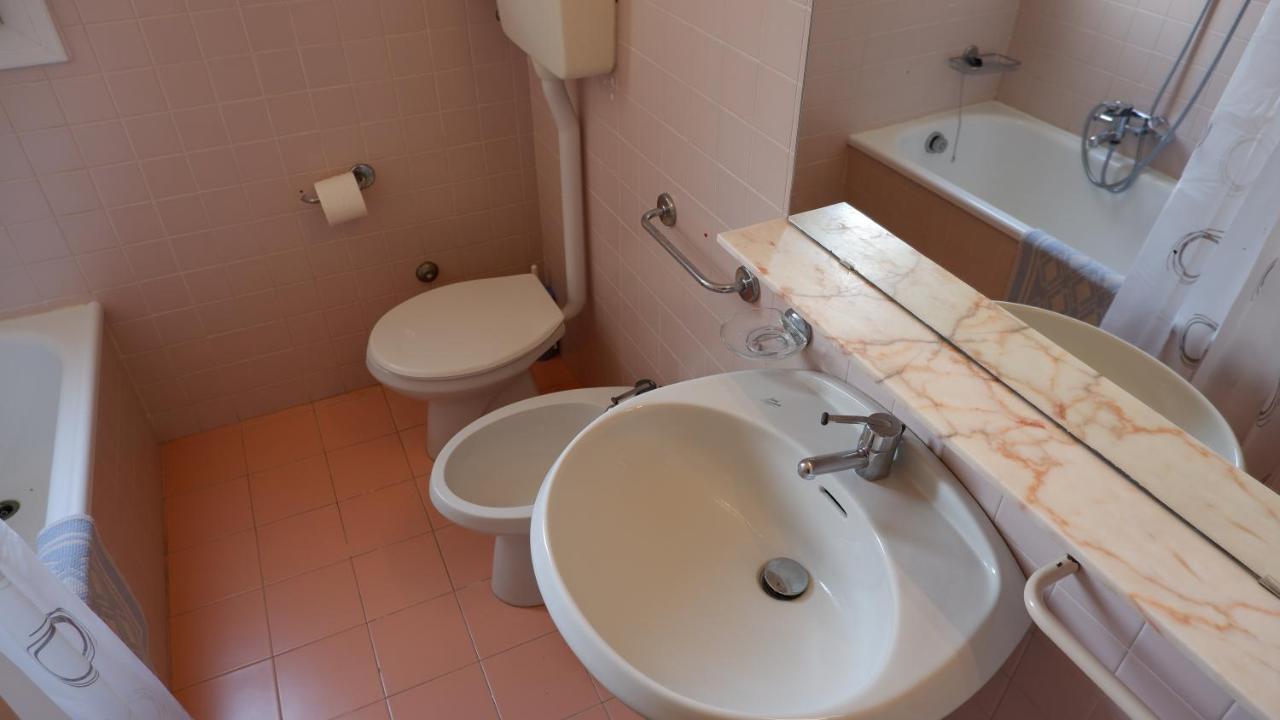 App4Rent Saturno 4 - Family Apartment, Wifi, Parking Лидо ди Йезоло Екстериор снимка
